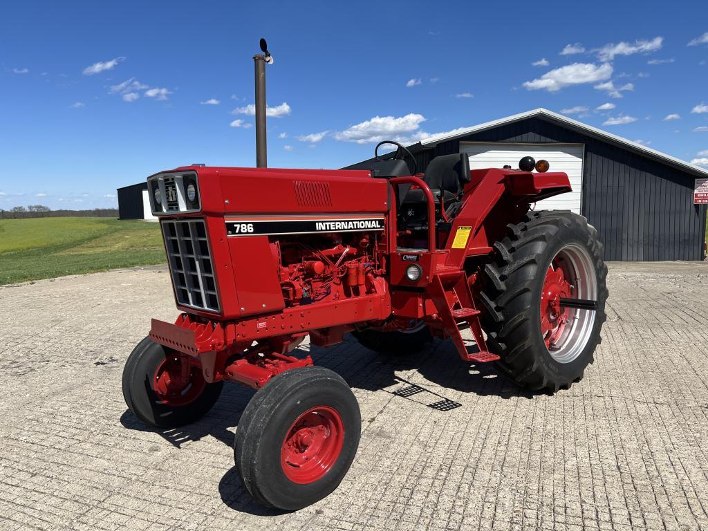 1981 IH 786